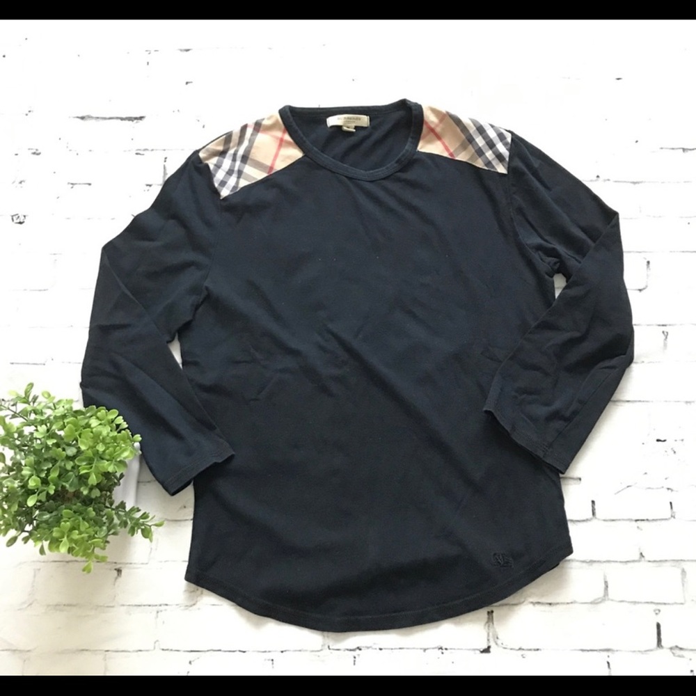 Burberry tee